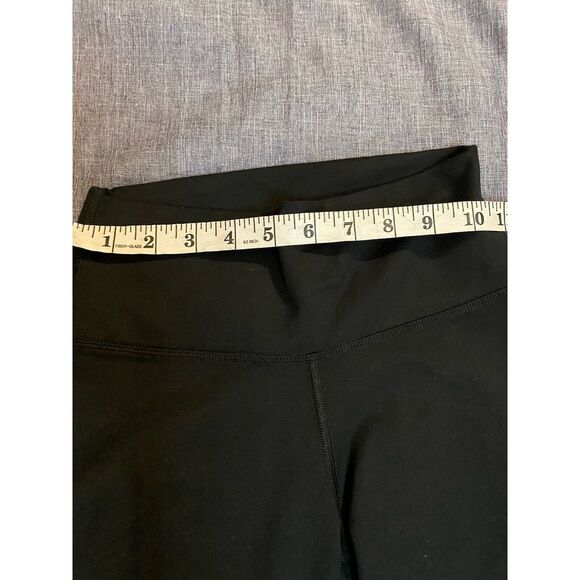 NWT Fabletics High Waisted Leggings in Black 7/8 XS - Picture 10 of 11